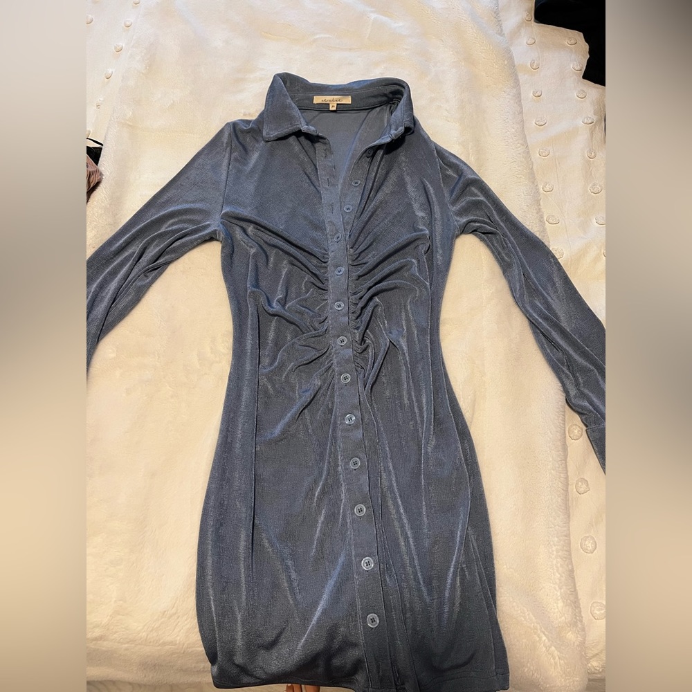 Blue Isabelle’s cabinet dress
